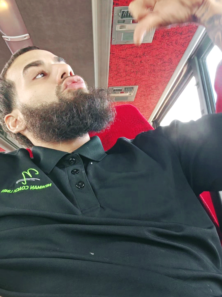 and I be yelling✌️🖖👌🤘🤙 #fyp #him 