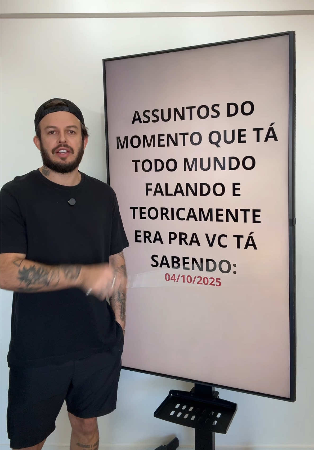 Esse é o jornal que eu quero 😂 Assuntos do momento que era pra vc ta sabendo 👀