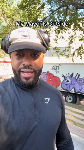 My mayor is outside. @Zohran Mamdani #zohranmamdani #zohran #politics #newyorkcity 