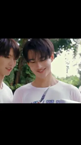 mereka yang tatap tatapan gua yang senyum senyum sendiri😫😍#ppoohkt #pavelphoom #poohpavel #babehoopers 