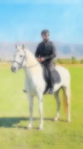 هەڕ چەندە ژیانم ناخۆش تیپەری  خۆم بە هیز تر ئەبێنمەوە 🙂🤍