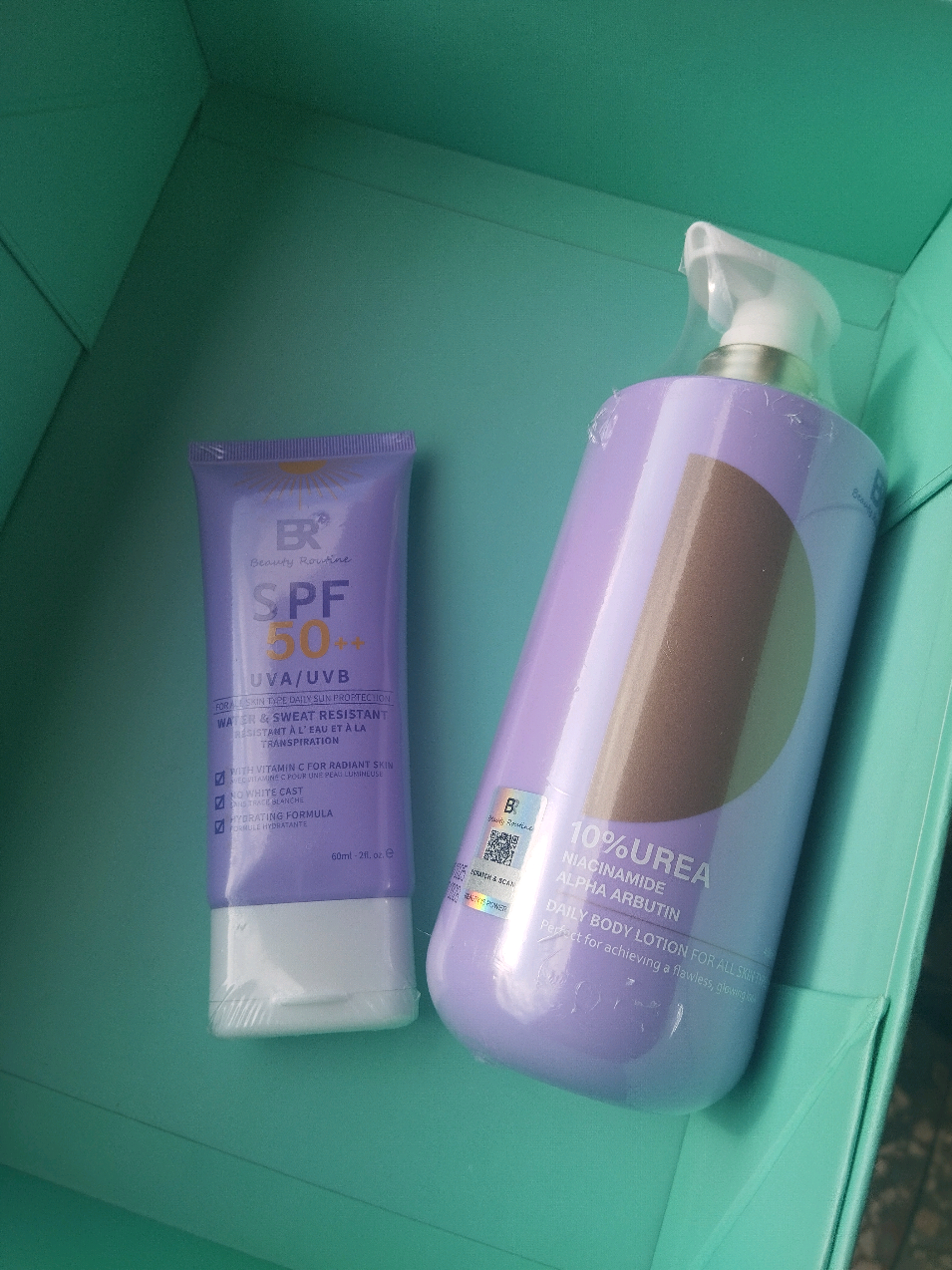 Thanks so much @Beauty Routine Official for this lovely giveaway package!!! I'm super excited to try the body lotion  #beautyroutine #bodylotion #beautyroutinesunscreen #giveaway #unboxing