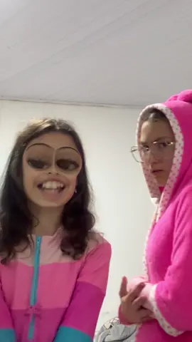 Eu já falei que não é pijamaaaaa😡😡😡🤣