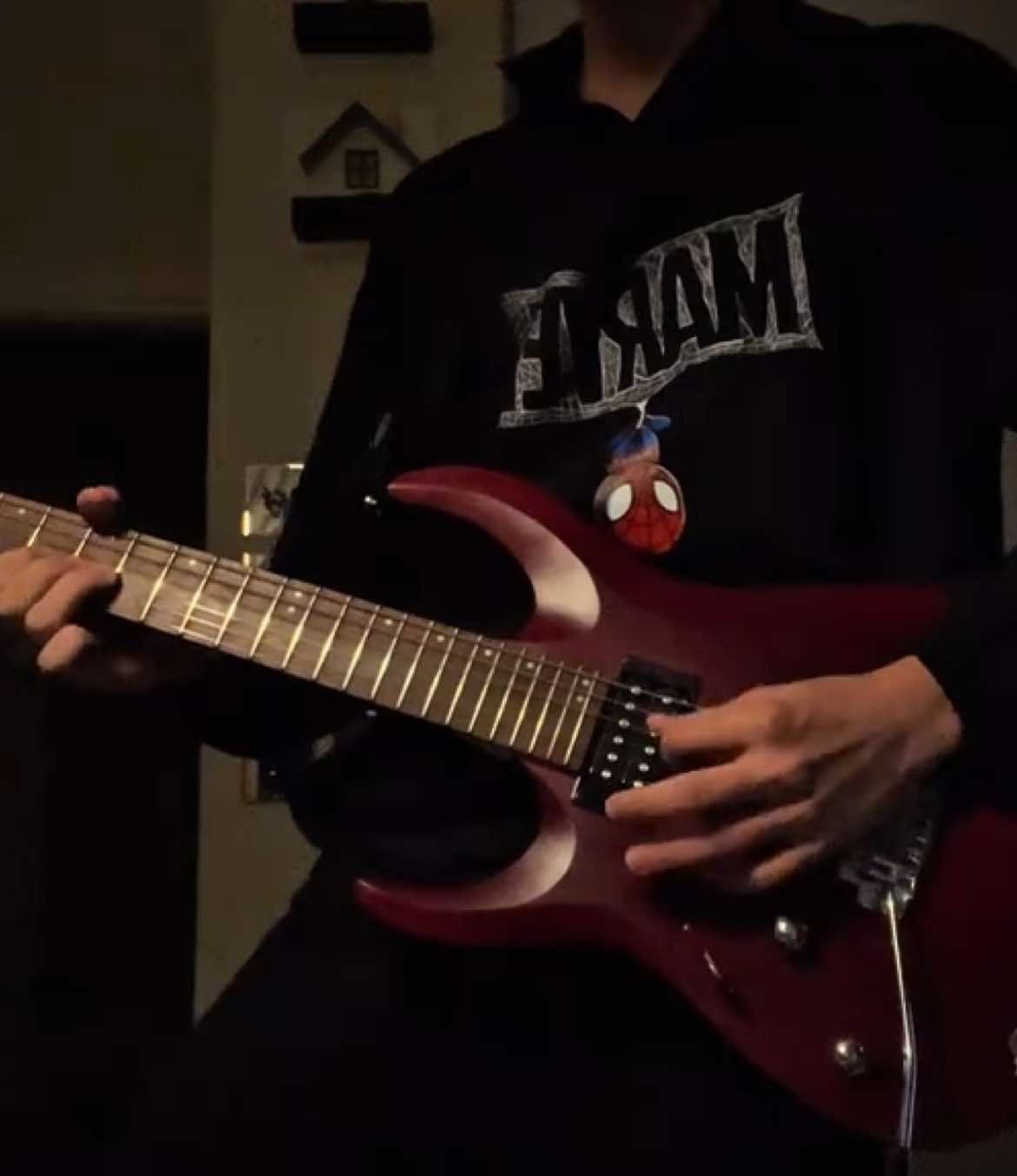öyle bir dert verdin ki kendime gelemedim :/ #batsınbudünya #elektrogitar #şarkı  #CapCut 