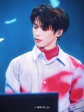 That sparkle in his eyes just like starlight 🥺⭐️💗#ziyu 