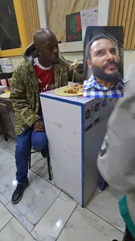 guess who came to visit and made nervous at our Pizza Base #geoffreymosiria #pizzabasekenya #cheffmkenya #pizzatime #nairobitiktokers 