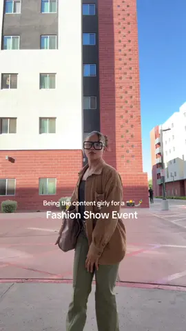 Fashion show ootd! It's for aspiring artist to get their foot in the door 👚👗