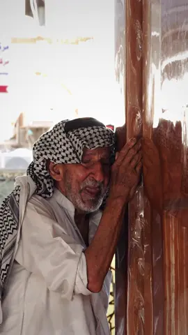 دموع الاشتياق وحاجةُ النفوس على أبواب عليٍّ (عليه السلام) #الامام_علي #العتبة_العلوية_المقدسة  #النجف