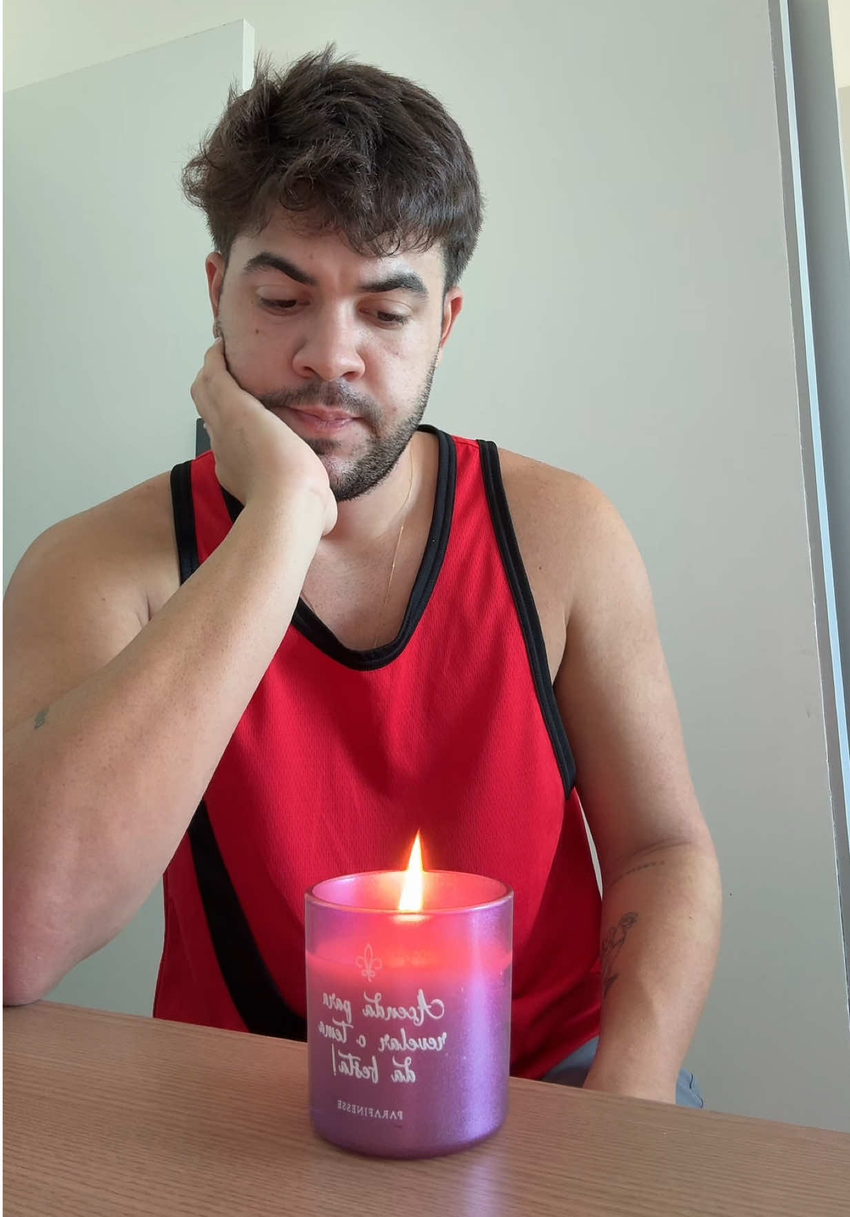 chá revelação de tema com vela 