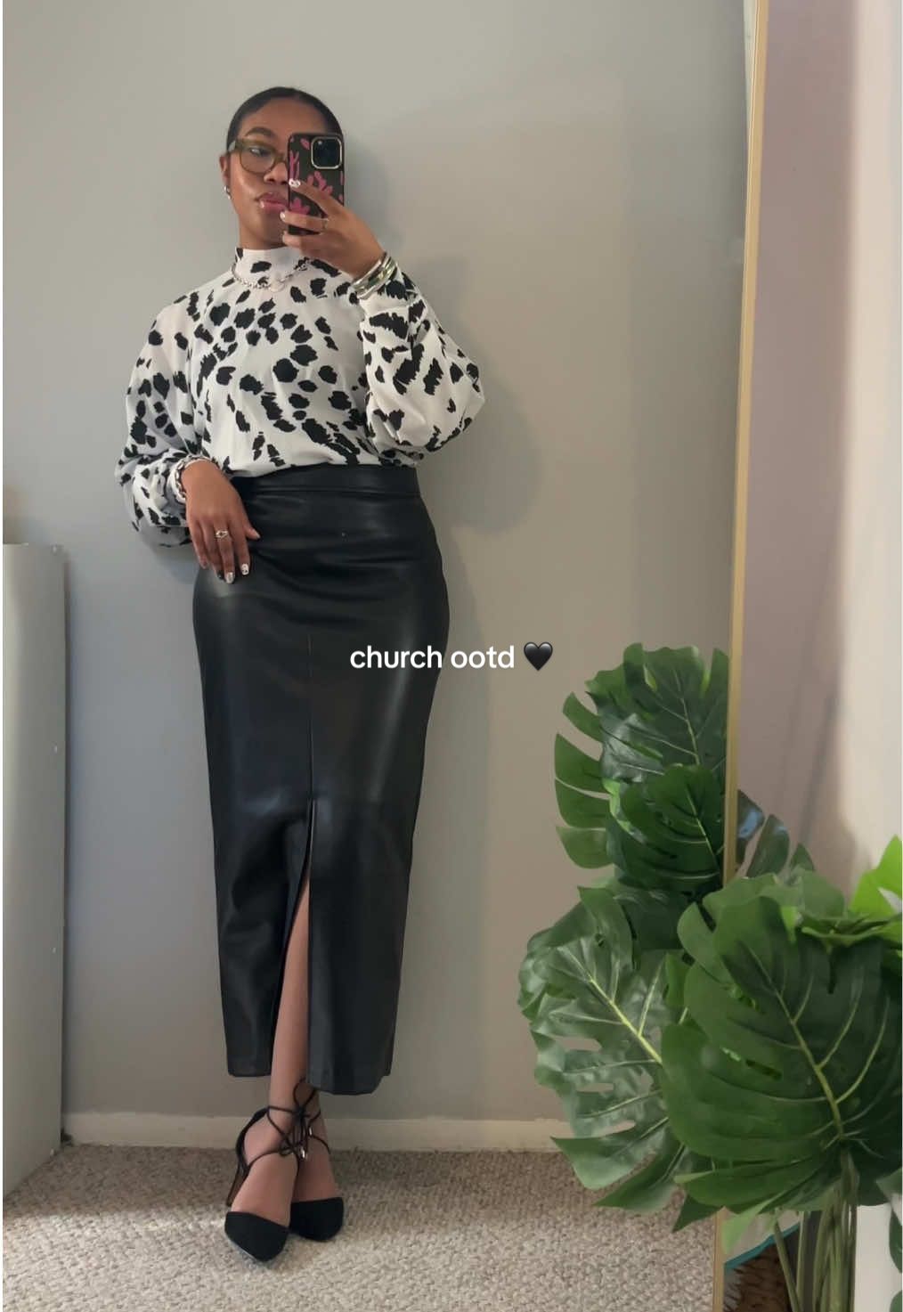 Happy sabbath! 🖤 #churchootd #modestfashion