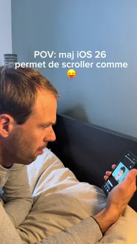 Scroll avec ta langue : le progrès 👅 Whaou ! La nouveauté qui va (encore) changer notre façon de scroller 🤯 Avec iOS 26, tu peux désormais faire défiler ton écran avec ta langue. Oui, oui… plus besoin de ton doigt, ton visage suffit. L’innovation est sans limite — mais est-ce vraiment un progrès ? 👀 ⸻ 🧠 Mode d’emploi (iPhone) 0️⃣ Télécharge iOS 26 1️⃣ Va dans Réglages → Accessibilité 2️⃣ Sélectionne Suivi de la tête 3️⃣ Décoche Déplacer l’élément et Contrôle d’attente 4️⃣ Dans Mode de défilement, coche Avec le visage 5️⃣ Associe le geste Langue tirée → Défilement vers le bas 6️⃣ Reviens au menu et coche Suivi de la tête ⸻ 🎭 Mais… on va peut-être un peu loin, non ? Bientôt, on ne saura plus s’il faut rire ou pleurer. On invente des moyens toujours plus absurdes de rester collés à nos écrans, au lieu d’apprendre à s’en détacher. Et si le vrai progrès, c’était d’apprendre à poser le téléphone ? 🍃 ❤️ Like si tu trouves qu’on va trop loin 🔔 Abonne-toi à @vivipoke.app pour reprendre le contrôle de ta vie digitale #apple #phone #ios #scroll #screentime 