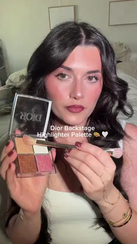 Can't believe I slept on this palette for so long! #diorbeauty #diorbeautylovers #diorhighlighter #diorhighlightpalette #highlighter 