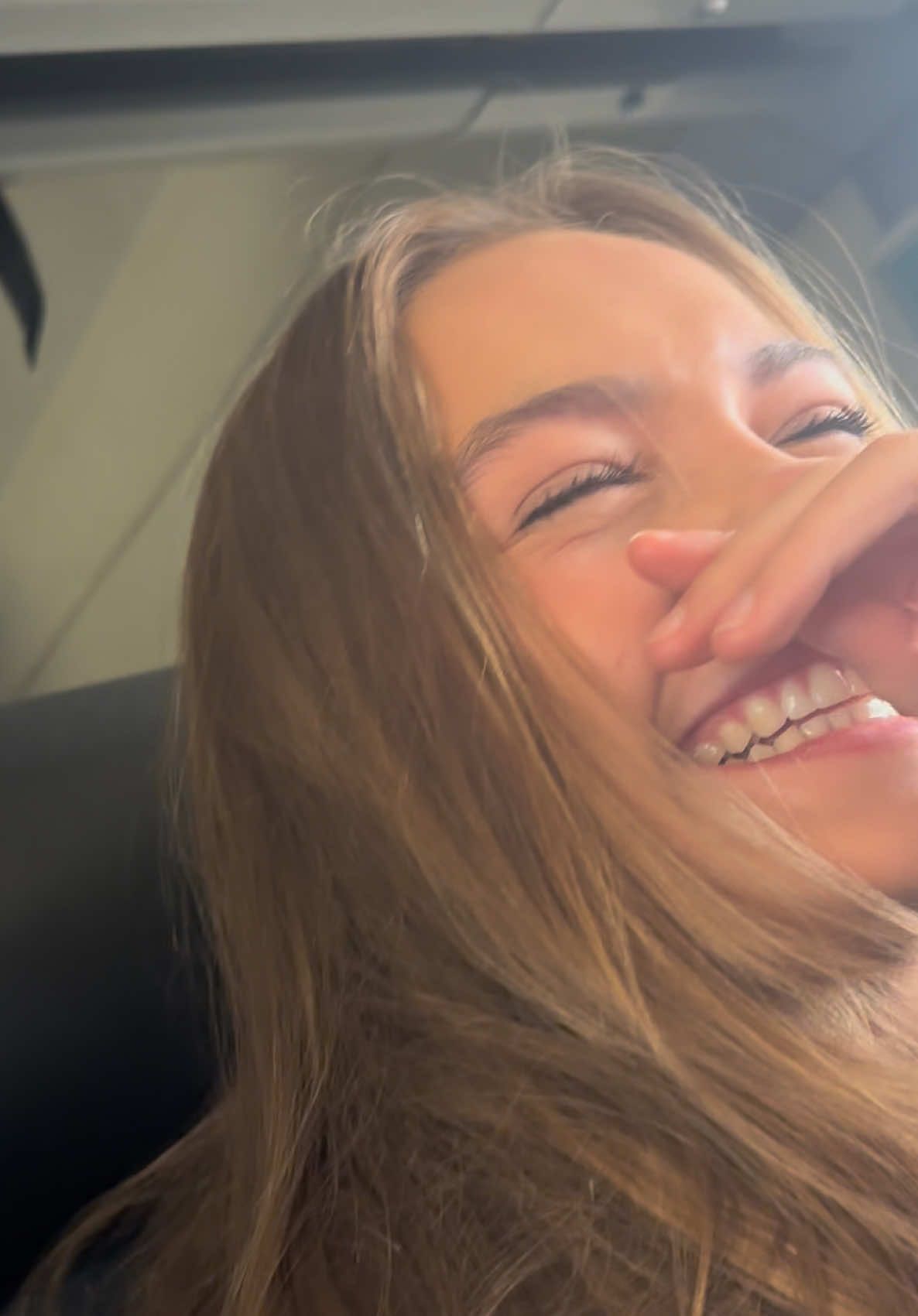 fou rire dans l’espace silence 