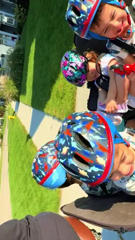 @MADSEN Cycles  With the bruhs and baby sis #thegenstriplets #triplet #boys #madsencycles #madsen #cycles #bicycle #tripkets #plus #one #family #Love 