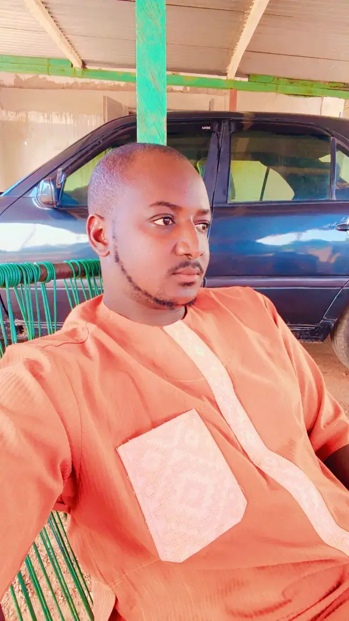 عبدالله عزيز  92848159