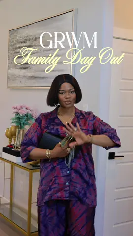 Today’s outfit!  Two piece sets are so easy to style. Got mine from @vickkey  Bag - Gucci Sneakers - Nike  Sunglasses - Cartier #OOTD #adire #fallfashion 