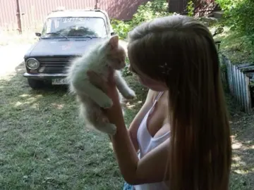 a girl and her cat #jesuslovesyou #xyzbca #cat #fyp #viral 