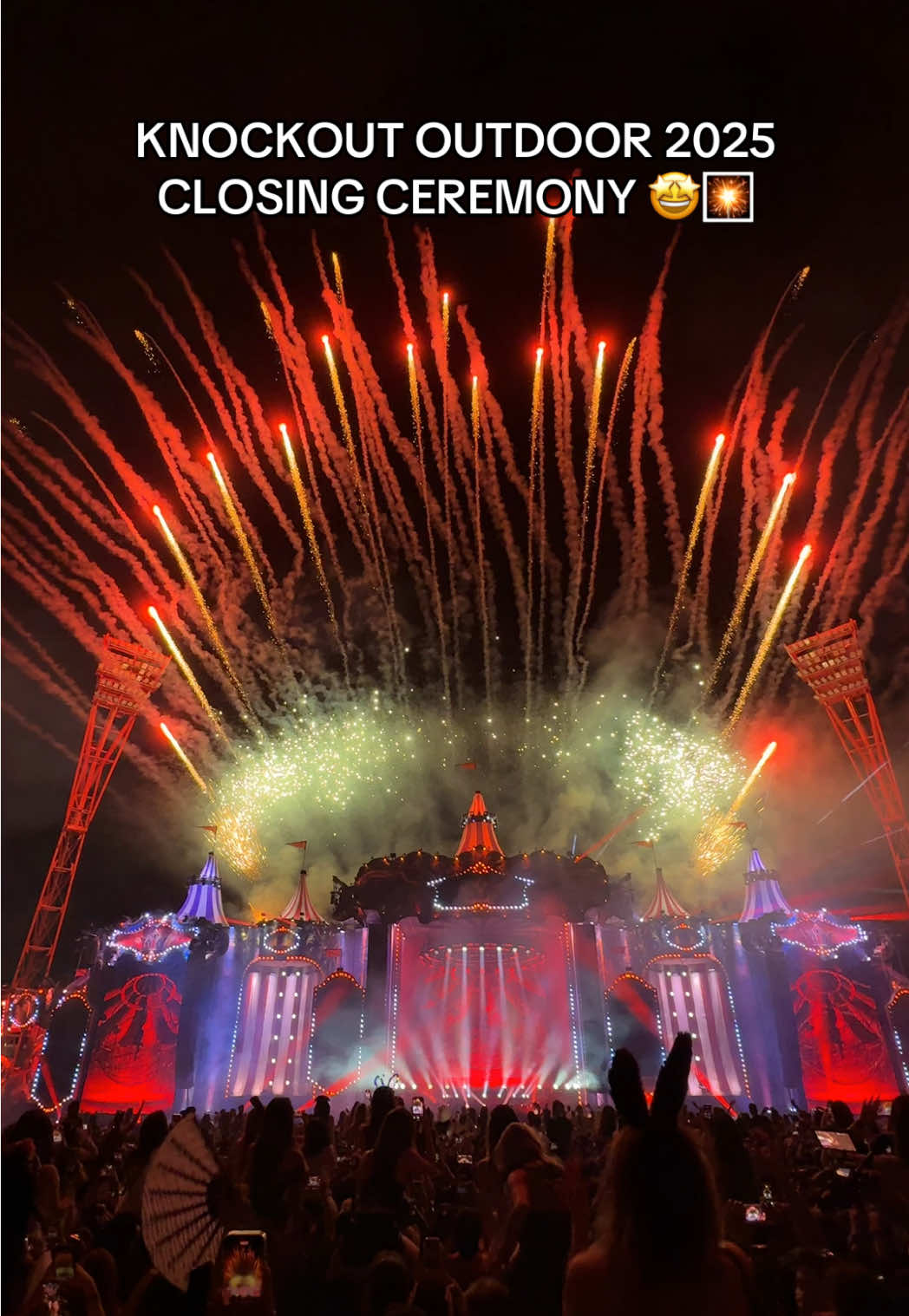 That fireworks end show was something else I stg 🥹🤯 #knockoutoutdoor #hsu #knockout #endshow #fireworks 