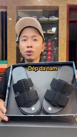 Cứ phải sắm 1 đôi dép da đi chơi cho lịch sự ạ #manhgiay #depquaingang #depda #depnam 