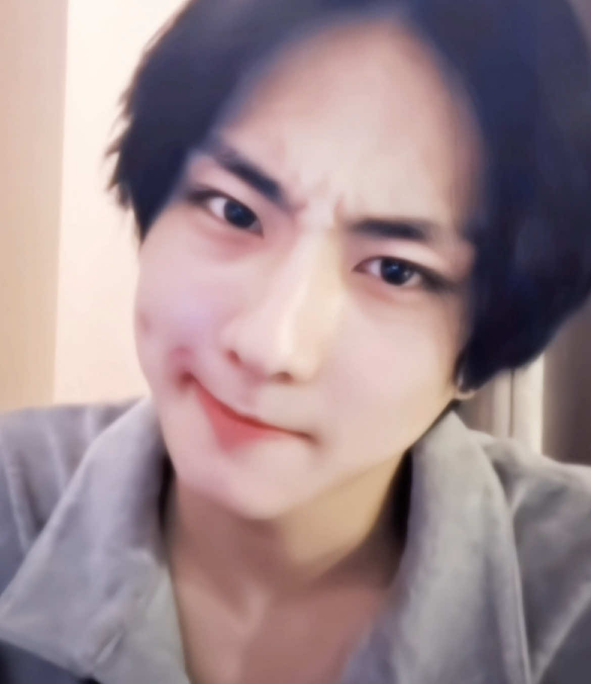 Jungwon’s weverse live was so cute🤭🤍 #enhyoen #jungwon #weverse #engene #fyp       Moots🫶 @𝓥𝓪𝓷𝓮𝓼𝓼 @san @Sana @𝗲 𝗺 𝗺 𝗮 ☆⋆｡𖦹°‧★ ¹⁰⁰⁹ @K🪐 @tori @Heeseunzzz @kimsuno0_.. @𝐜𝐢𝐩𝐚𝐚༻✧ @️ @🎧☆ @basira @딩키 ꩜ .ᐟ @케이티 🇮🇪 ✮ @Lara @𝓻𝓲𝓪★ @𝓢👻 