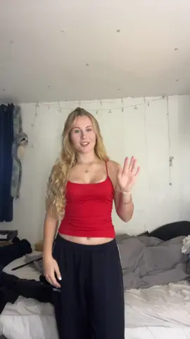 College outfits of the week 😘😘  . . . #fyp #foryoupage❤️❤️ #outfits #outfitinspo #college 