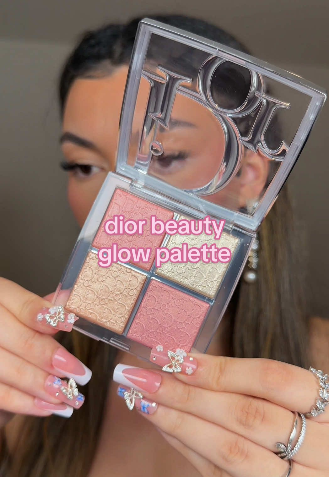 i’ve officially fallen in love with a makeup palette ✨ dior beauty backstage glow maximizer palette ‘03 pearly peach glow’  @Diorbeauty  #diorbeauty #diormakeup #diorhighlighter #diorbackstage #glowymakeup 