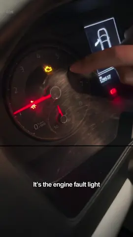 Release the negative terminal of the battery for 10 seconds and the engine fault light will go out #carsafety #tips #skills #car #carsoft 