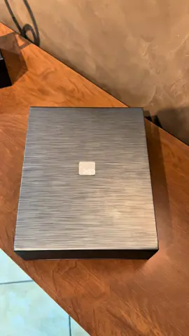 O CARTÃO XP LEGACY chegou!   Um dos cartões  de crédito mais exclusivo do Brasil 🇧🇷 — feito para quem busca sofisticação, vantagens reais e um estilo de vida premium.   💳 Benefícios que fazem a diferença:   ✅ Investback de até 1,75%   ✅ Salas VIP ilimitadas no mundo todo   ✅ Concierge 24h e suporte de viagens   ✅ Benefícios em hotéis, voos e restaurantes   ✅ Isenção de anuidade com aporte mínimo   ✅ Atendimento personalizado #XPInvestimentos #XPLegacy #CartãoXP #AltaRenda #InvestimentoInteligente