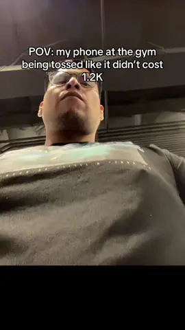 Hope the fall didn’t hurt #GymTok #workout #latino #lgbt #fyp