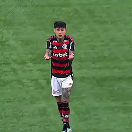 Raça😤!!Erick pulgar🥷🔥 #flamengo❤️🖤 #erickpulgar #raça #fyp #flypシ゚viral 