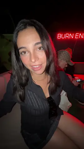 me lo pasé tan bien en el Burn Tour de Valenciaaaa😭 #YourPartyYourRules #Burn_energy publi 