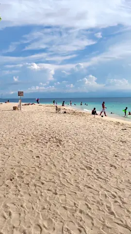 📍Basdaku White Beach Moalboal, Cebu 🤍