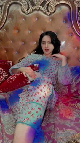 ❤️#dimpleparii8🖤 @𝓒𝓱𝓸𝓬𝓸𝓵𝓪𝓽𝔂𝓫𝓸𝔂 