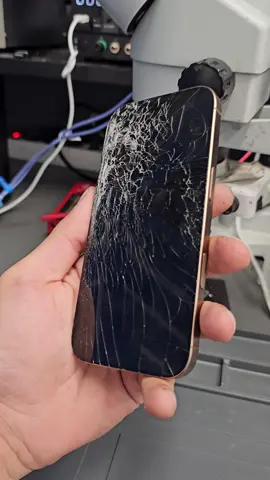 iPhone 16 Pro calcat de masina , reparatie placa de baza distrusa #iphone #reparatiitelefoane #timisoara