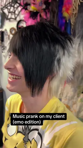 Anyone else know the videos I’m referencing?? Also yall like my new haircut yupppp #emo #scene #haircut #emohair #epicprank 