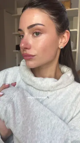 My go-to during travel days 🪽 products: @Anastasia Beverly Hills brow @Saie glowy gel & lip @Kosas concealer @rhode skin blush @Caudalie spray #travelmakeup #lightmakeup #glowyskin #nomakeupmakeup 