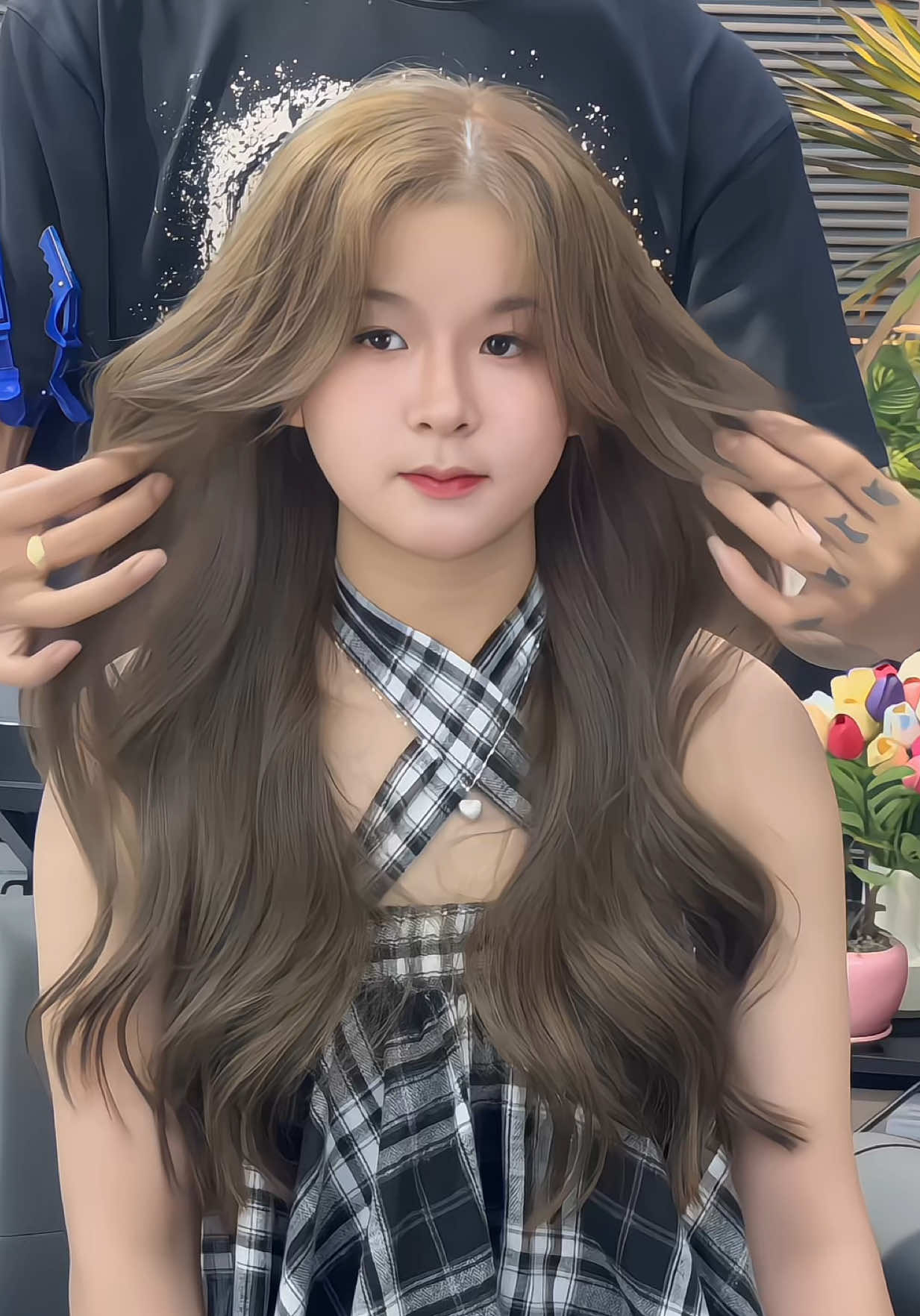 Nâu tây ánh khói cho nàng 🥰 #salontocphunhuan #nhuomtoc #phuchoitoc #nicehairphunhuan #tiemtocphunhuan 