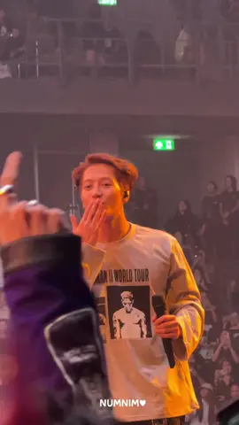 คนที่น่ารักที่สุดในโลกกก็รักพี่แจ็คที่สุดๆ ❤️🫶🏻💖 @Jackson Wang 王嘉爾 잭슨  #JacksonWang #MAGICMAN2inBKK #แจ็คสันหวัง 