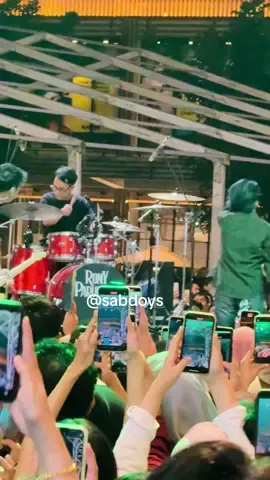 Tak ada yang sepertimu - Rony Parulian @Summarecon Mall Kelapa Gading Lapiazza Tgl. 4 Oktober 2025 Jam. 19.00 #konser #konsermusik #ronyparulian #mkglapiazza #fyppppppppppppppppppppppp 