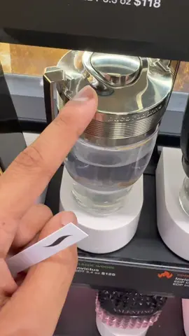 This is the best fragrance that not a lot of people talk about but still hits different #fragrance #cologne #perfume #dealsforfall #winterfragrance 