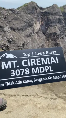Ciremai 4 oktober full cerah #gunungciremai #ciremai3078mdpl #foryoupage 