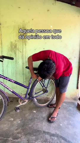 Raivaaaa dessas pessoas KKKKKKKK