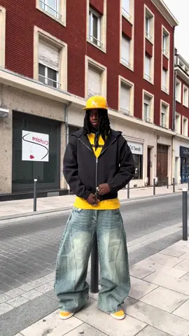#france🇫🇷 #Streetwearer #StreetFashion #StreetStyle #fashionstyle @Streetwearer@streetwearer @Streetwearer 