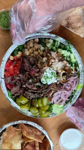 Your weekend lunch should look like THIS custom bowl! Loaded with complimentary toppings plus additional pickles and garlic sauce. We’ll see you this weekend at one of our four Las Vegas locations 😋