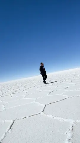 Salar do Uyuni. Uma viagem incrível. 🇧🇴🌻 #SalarDoUyuni #Bolívia #VivaLaVida #SimboraViver #Experience 