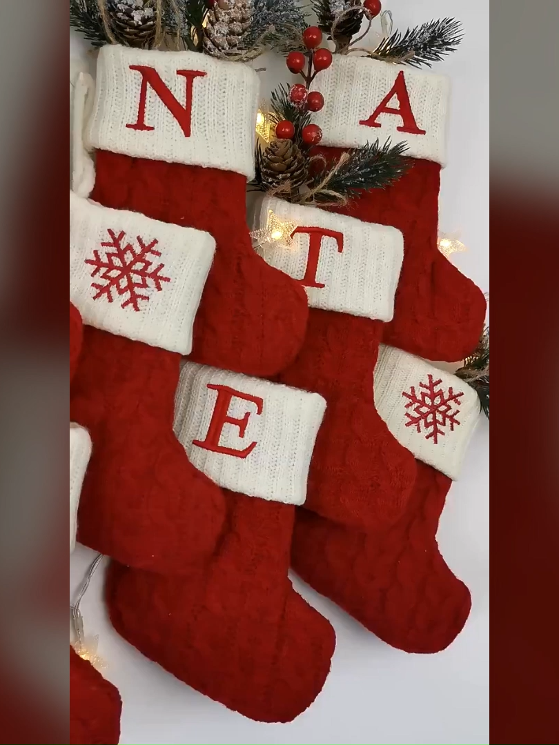 🛍️Enfeite de Natal Letras Vermelhas De Floco De Neve Meias De Natal Pingentes De árvore De Natal, 💸por R$ 13,90 🚨🚨 👉Link p/ comprar:  https://s.shopee.com.br/5pzIcxg4dT _*Promoção sujeita a alteração a qualquer momento_ #shopee #natal #acheinashopee #fypシ゚viral🖤tiktok #fyp
