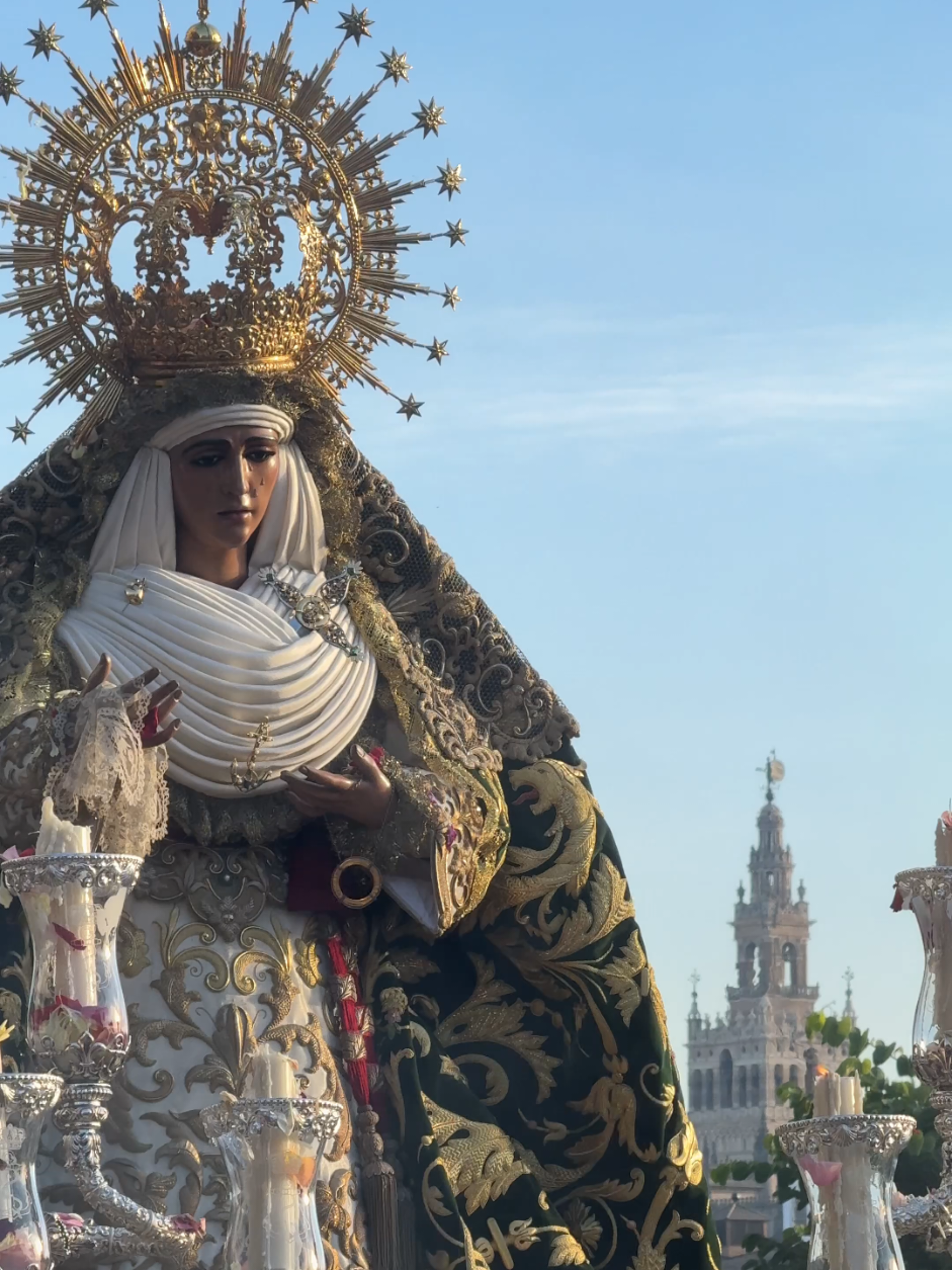 Iconos de Sevilla #esperanzadetriana #triana #sevilla 
