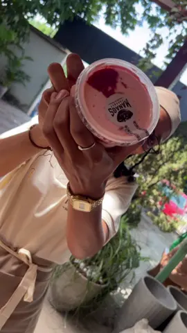 Novo sabor de Salada de Frutas com Creme de Morango só na Manaós Gourmet 🥝🍓 #manaósgourmet #saladadefrutas #Manaus #Amazonas 