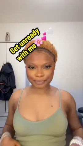 Get unready with me 💋✨ because skincare is self-care 🌸 #dereallvinaa #GRWM#Getunreadywithme #eveningroutine #skincareroutine 