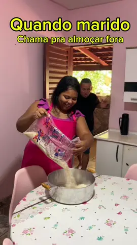 Quando o marido chama pra almoçar fora #almoço #cozinhando #casal #donadecasa 